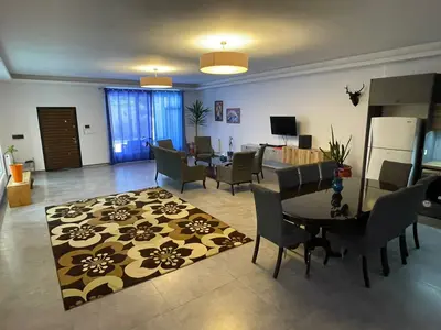 ویلا سه خوابه دوبلکس استخردار آبگرم مهر و ماه زعفرانیه