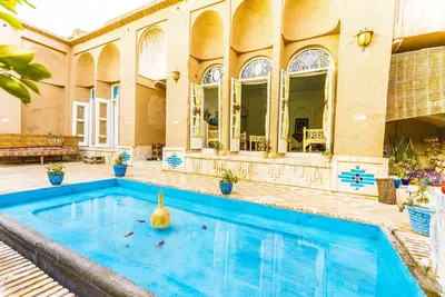 بومگردی عمارت بانو - واحد دلیزه