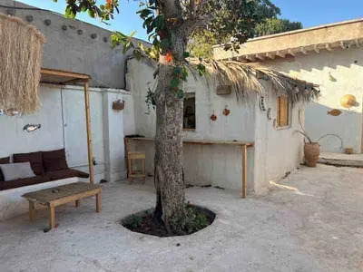 اقامتگاه سنتی خانه شیوا - واحد نارنجی