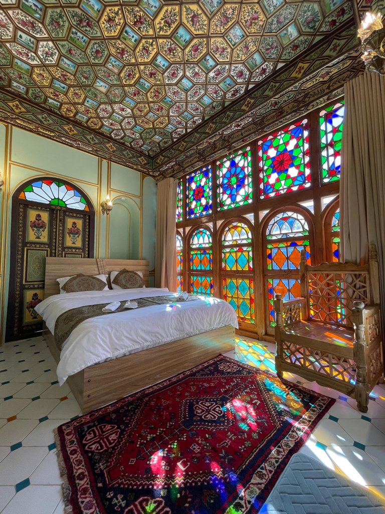 اقامتگاه سنتی بوتیک هتل جهانشاهی - واحد شاهنشین