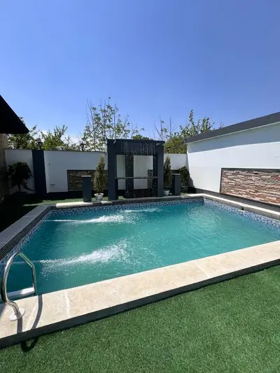 ویلا دوخوابه استخردار آبگرم باشگاه