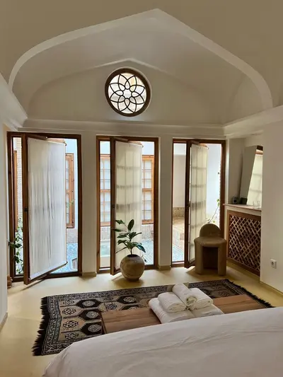 اقامتگاه سنتی خانه نزادی - واحد سه دری 2