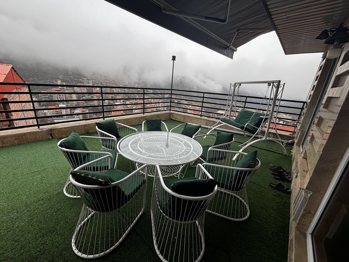 دوخوابه تاج زیارت