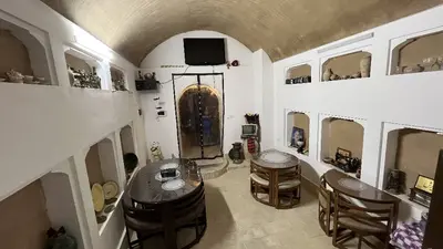 اقامتگاه سنتی چهارقنات - واحد سرداب 1