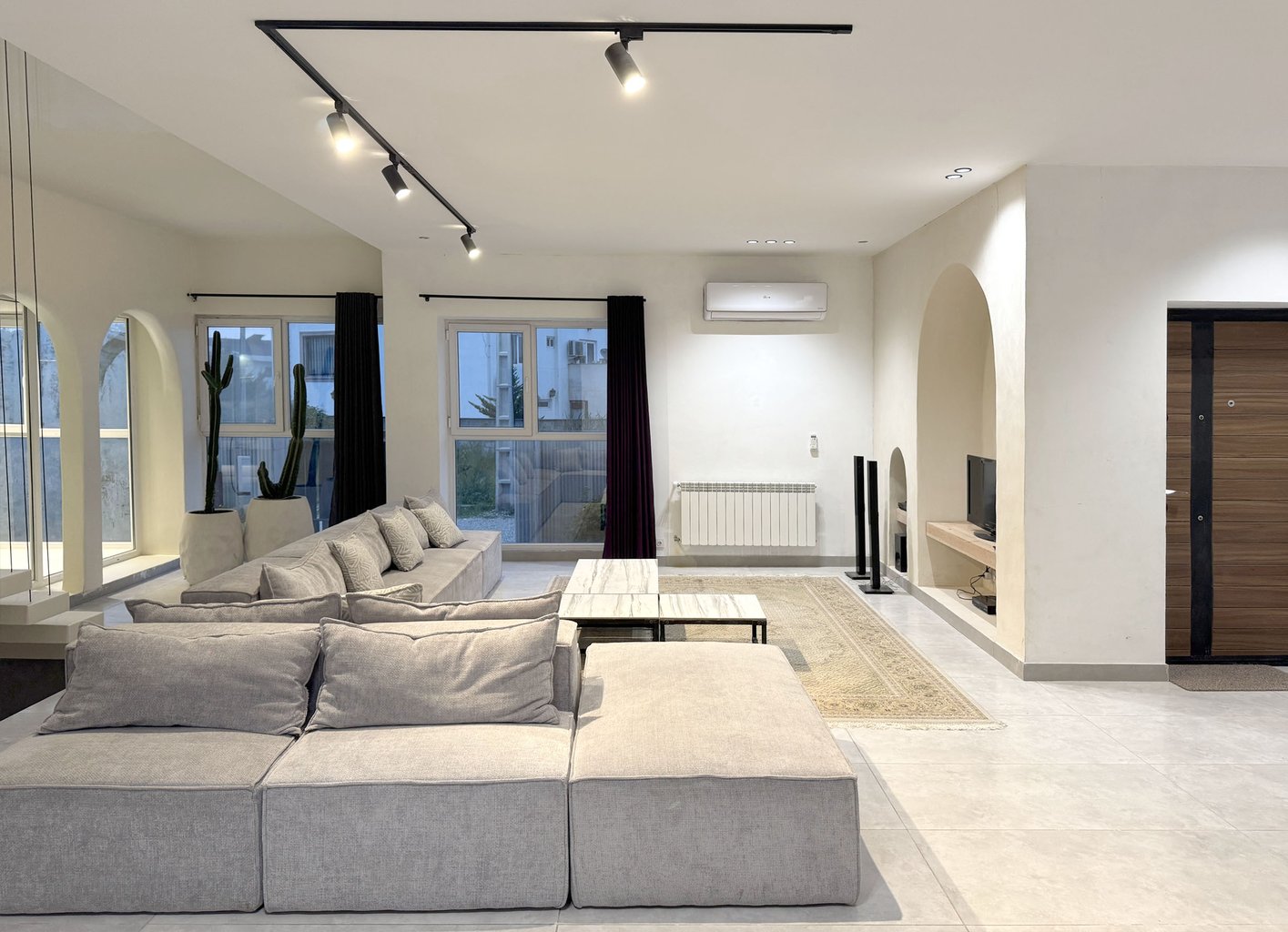 چهارخوابه تریپلکس استخردار آبگرم سفید