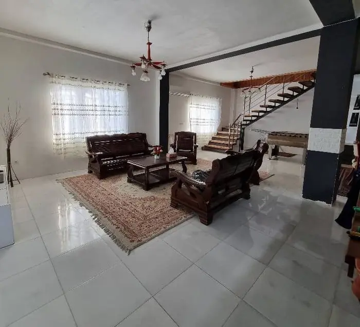 ویلا سه خوابه استخردار آبگرم باغ امین 1