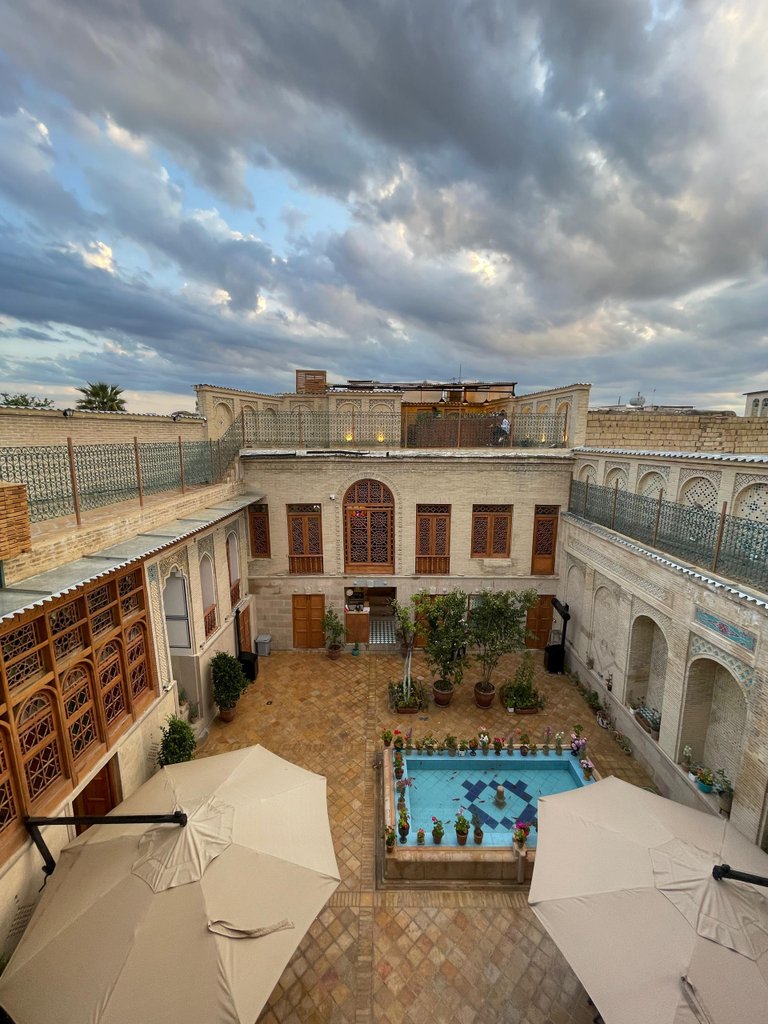 اقامتگاه سنتی بوتیک  هتل جهانشاهی - واحد رواق