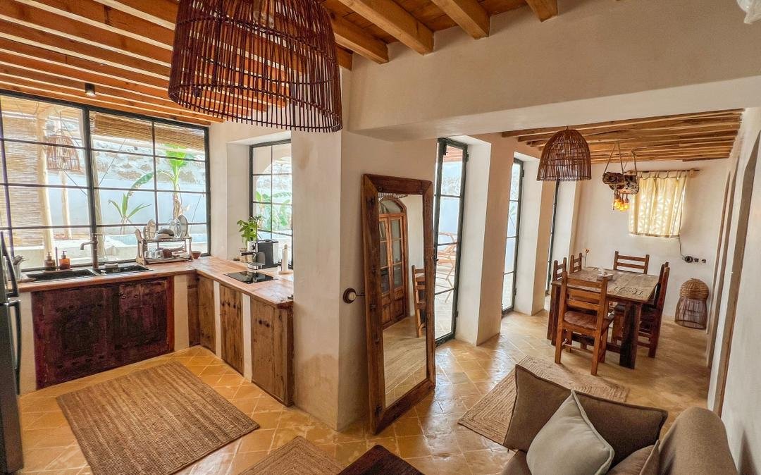 ویلا سه خوابه ساحلی میان