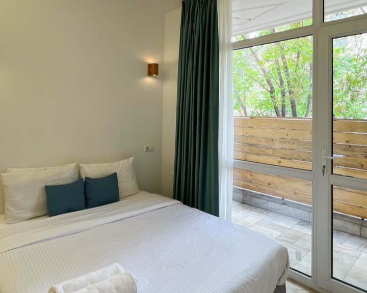 هاستل رگ راگ - واحد دابل تراس دار 1