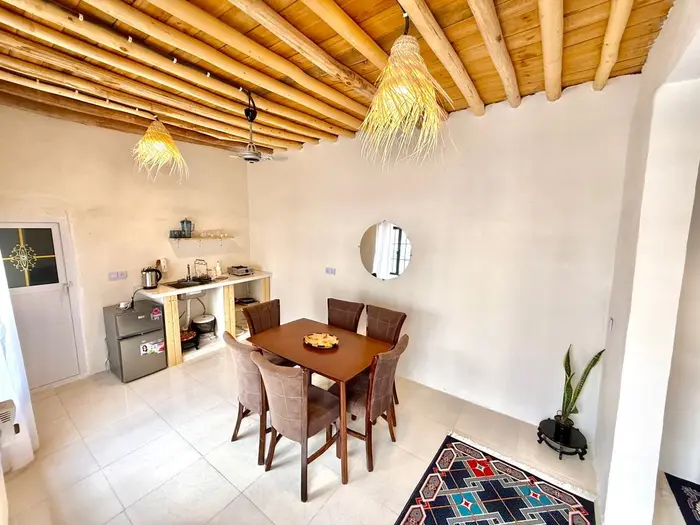 بوم گردی سه خوابه استخردار ثمر هاوس