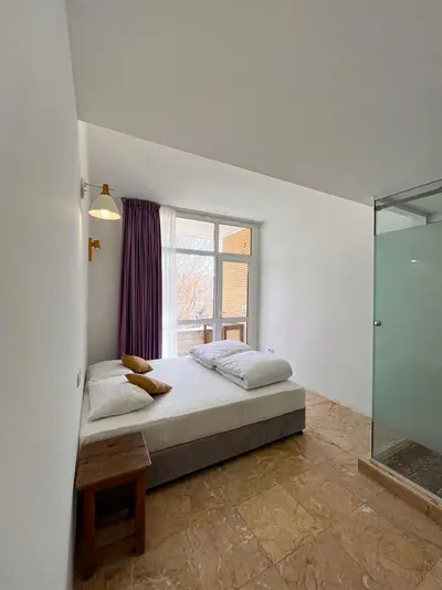 هاستل رگ راگ - واحد دابل تراس دار 2