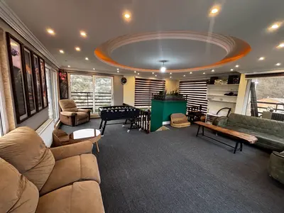 آپارتمان دوخوابه تاج زیارت