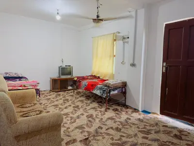 بومگردی عمو نادر - واحد شش تخته ۲