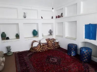 اقامتگاه سنتی پنج خوابه شریف