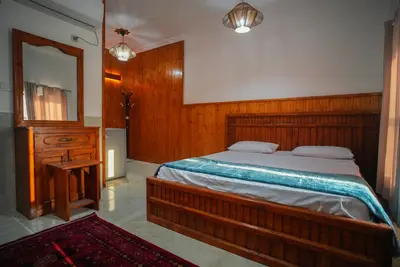 بومگردی میرزا VIP- واحد دوتخته دبل