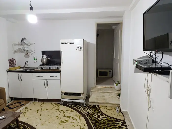 سوئیت فلت شقایق 3