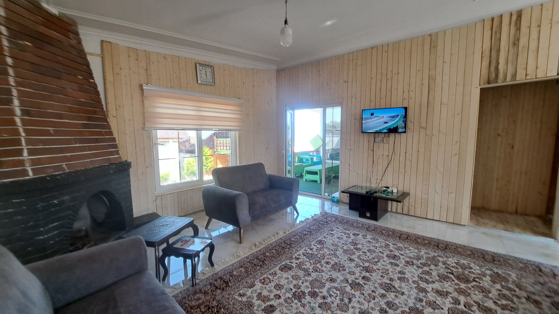 ویلا دوخوابه استخردار آبگرم بالا سره