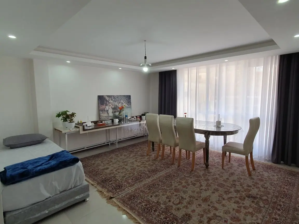 سوئیت یک خوابه گل زنبق - واحد 2