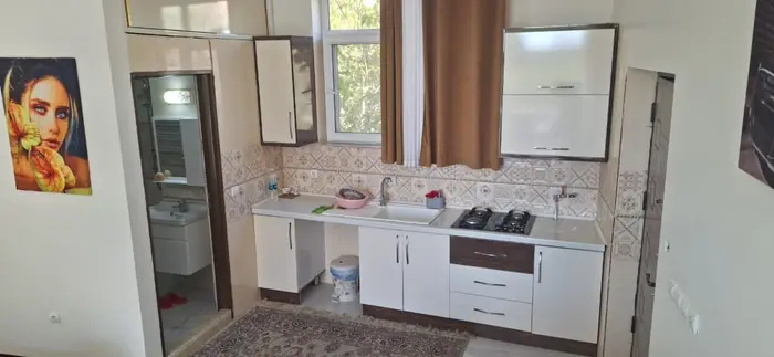 سوئیت فلت گل زنبق ۳