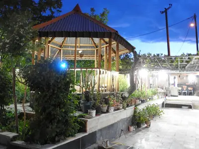 ویلا چهار خوابه استخردار سنتی سرای جام