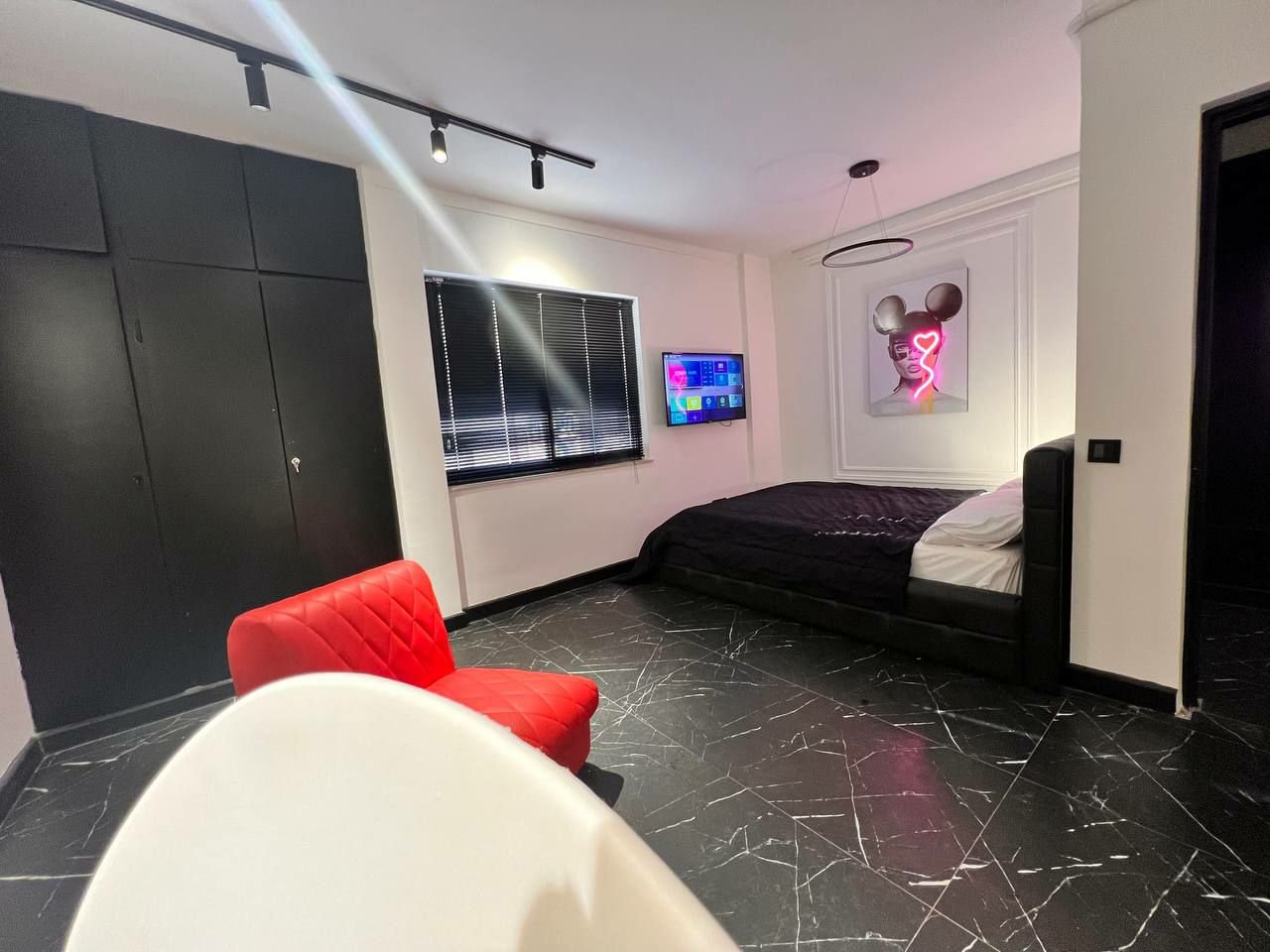 یک خوابه آذر 5