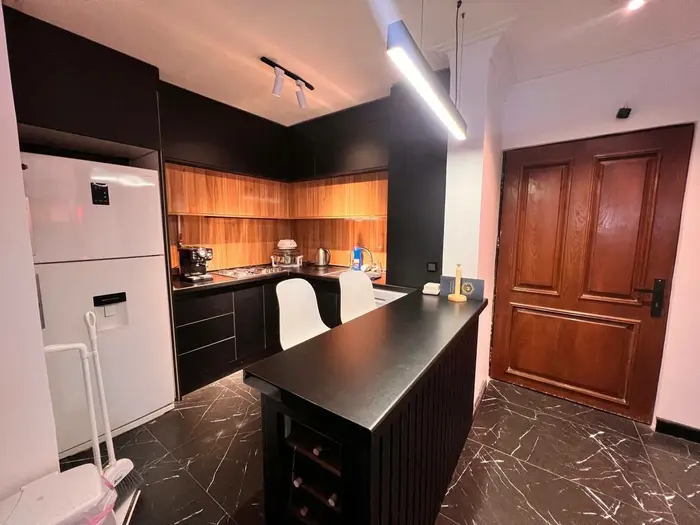 آپارتمان یک خوابه آذر 5