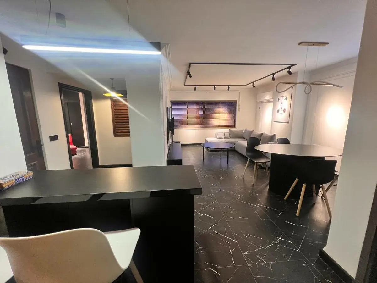 آپارتمان یک خوابه آذر 5