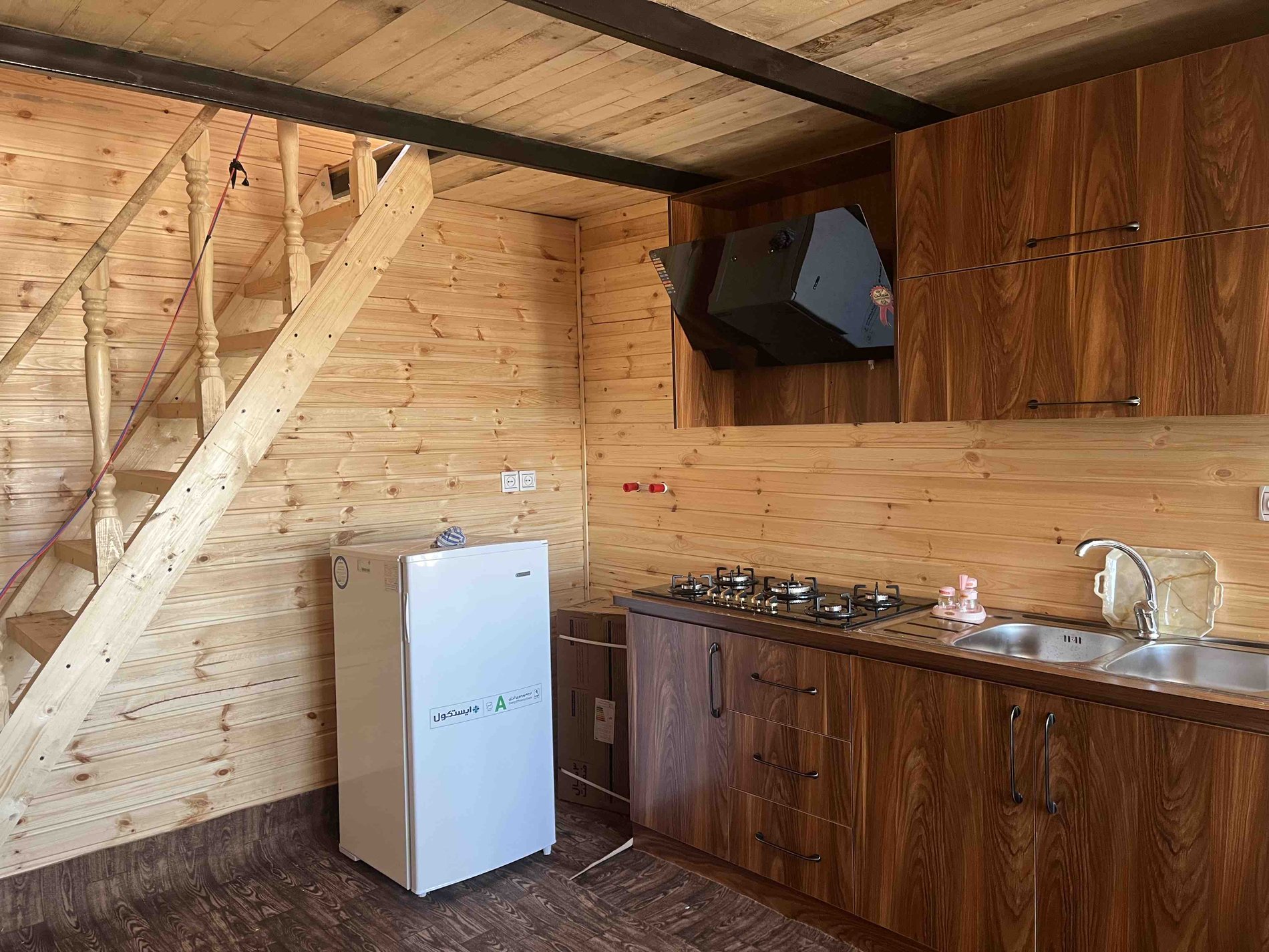 کلبه یک خوابه سوئیسی رونیا