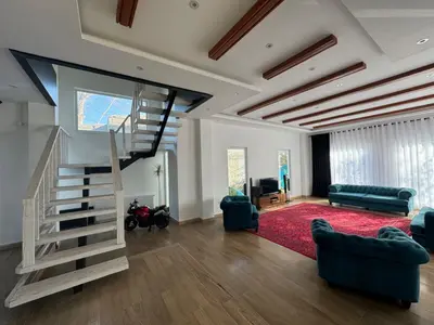 ویلا سه خوابه جنگلی یونیک