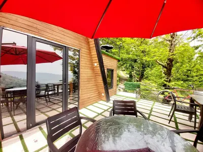 کلبه دوخوابه سوئیسی شاهانه