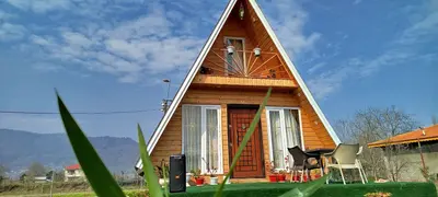 کلبه یک خوابه چوبی عشق