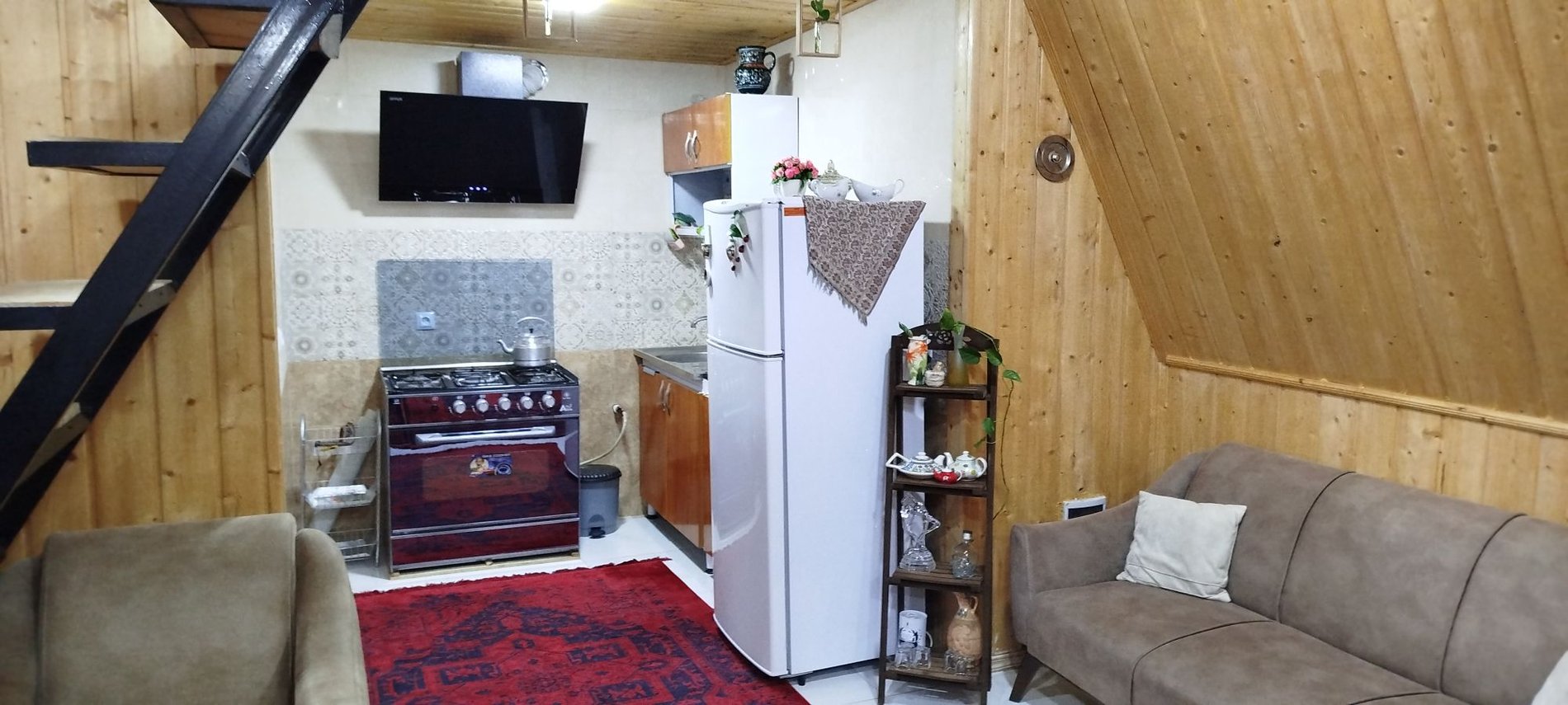 یک خوابه چوبی عشق