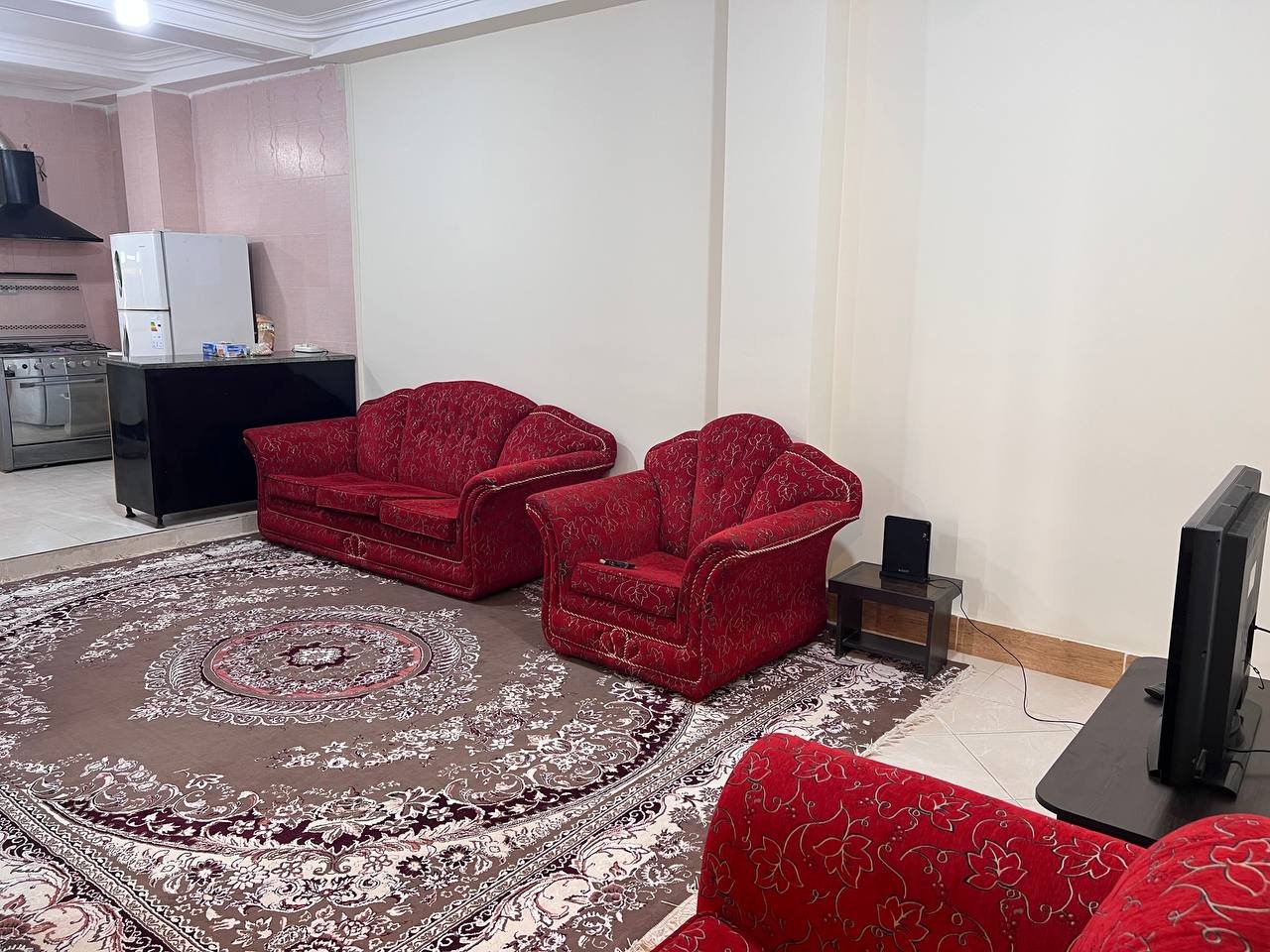 آپارتمان واحد دو خوابه برادر