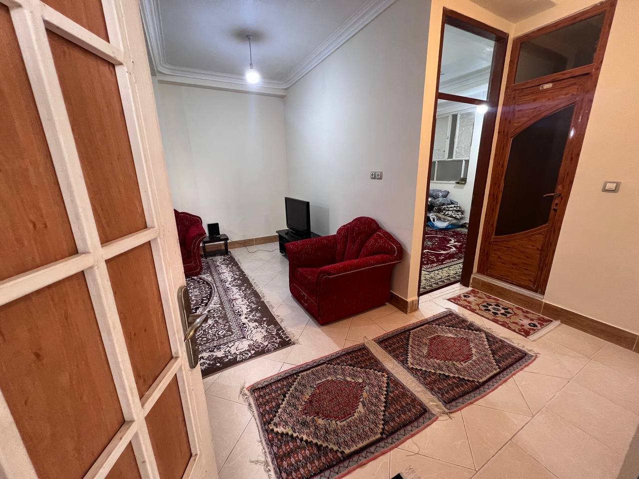 آپارتمان واحد دو خوابه برادر