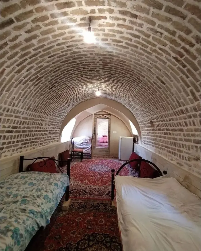 بوم گردی قلعه سفید طاقی - واحد 2