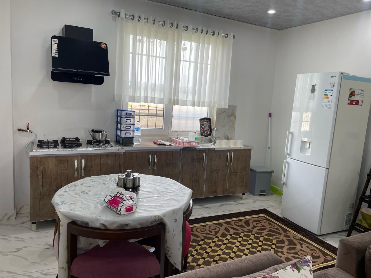 ویلا دوخوابه زمان ۲ - آشپزخانه 