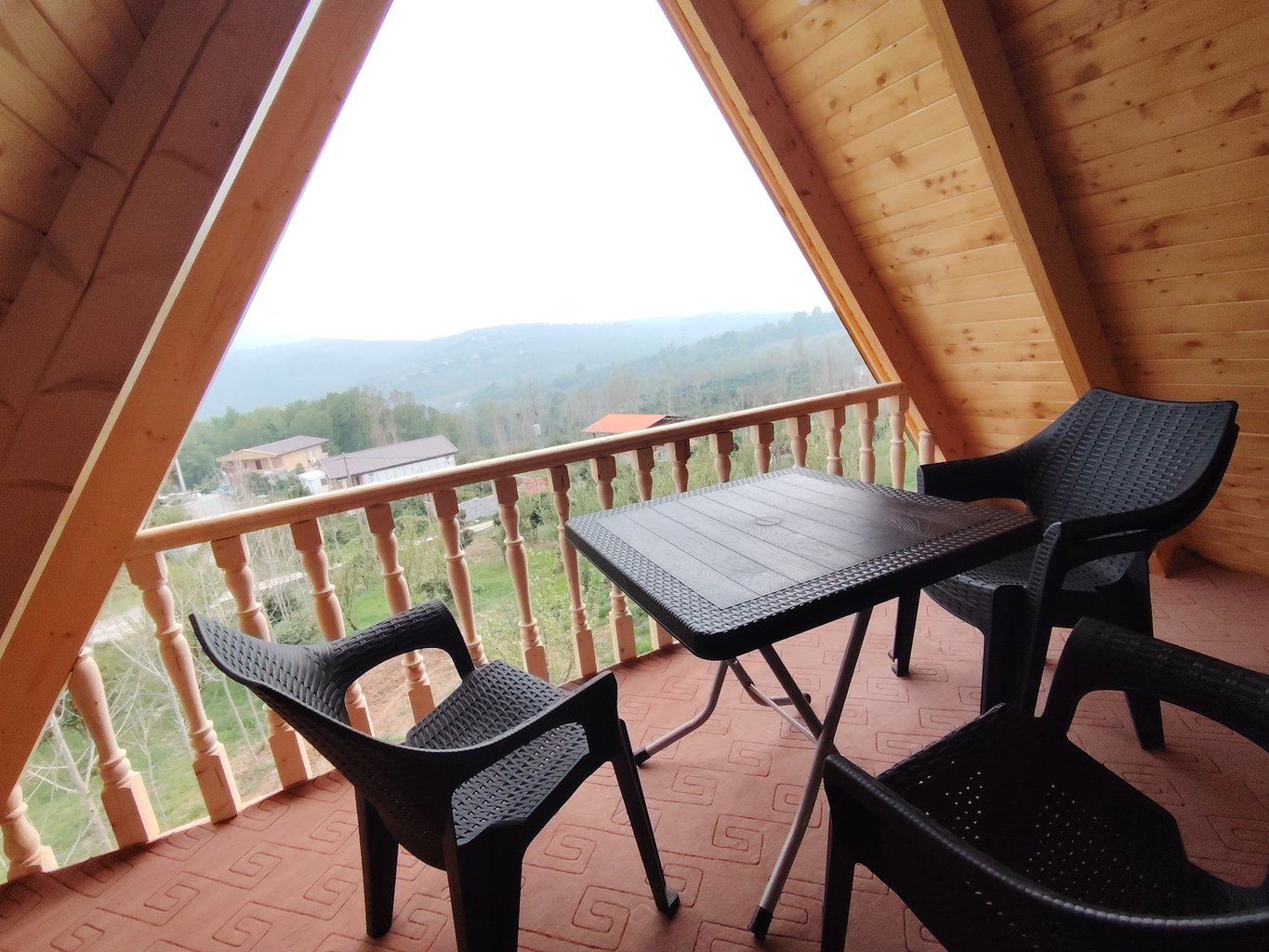 کلبه کلبه یک خوابه سوئیسی کوهسار ازارسی