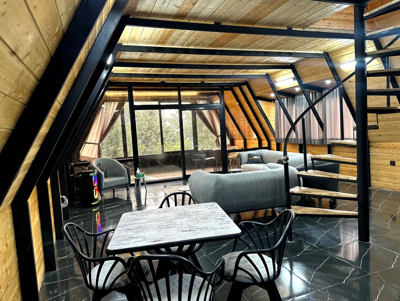 دوخوابه جکوزی دار درنیکا ۲