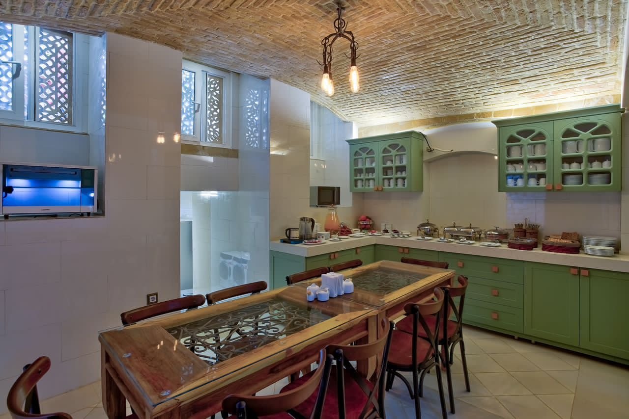 خانه زیبا - واحد اقدس