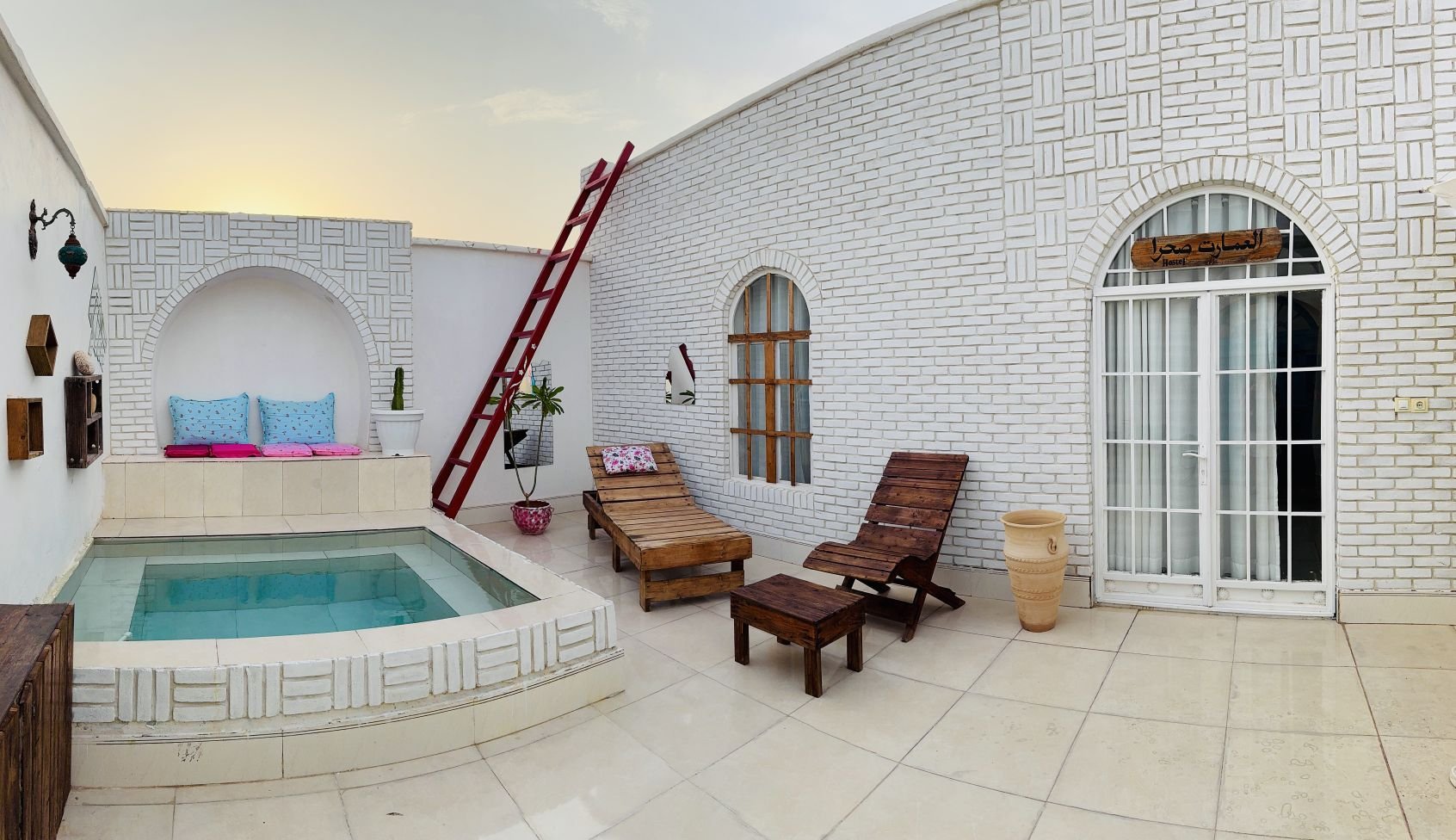 دوخوابه عمارت صحرا