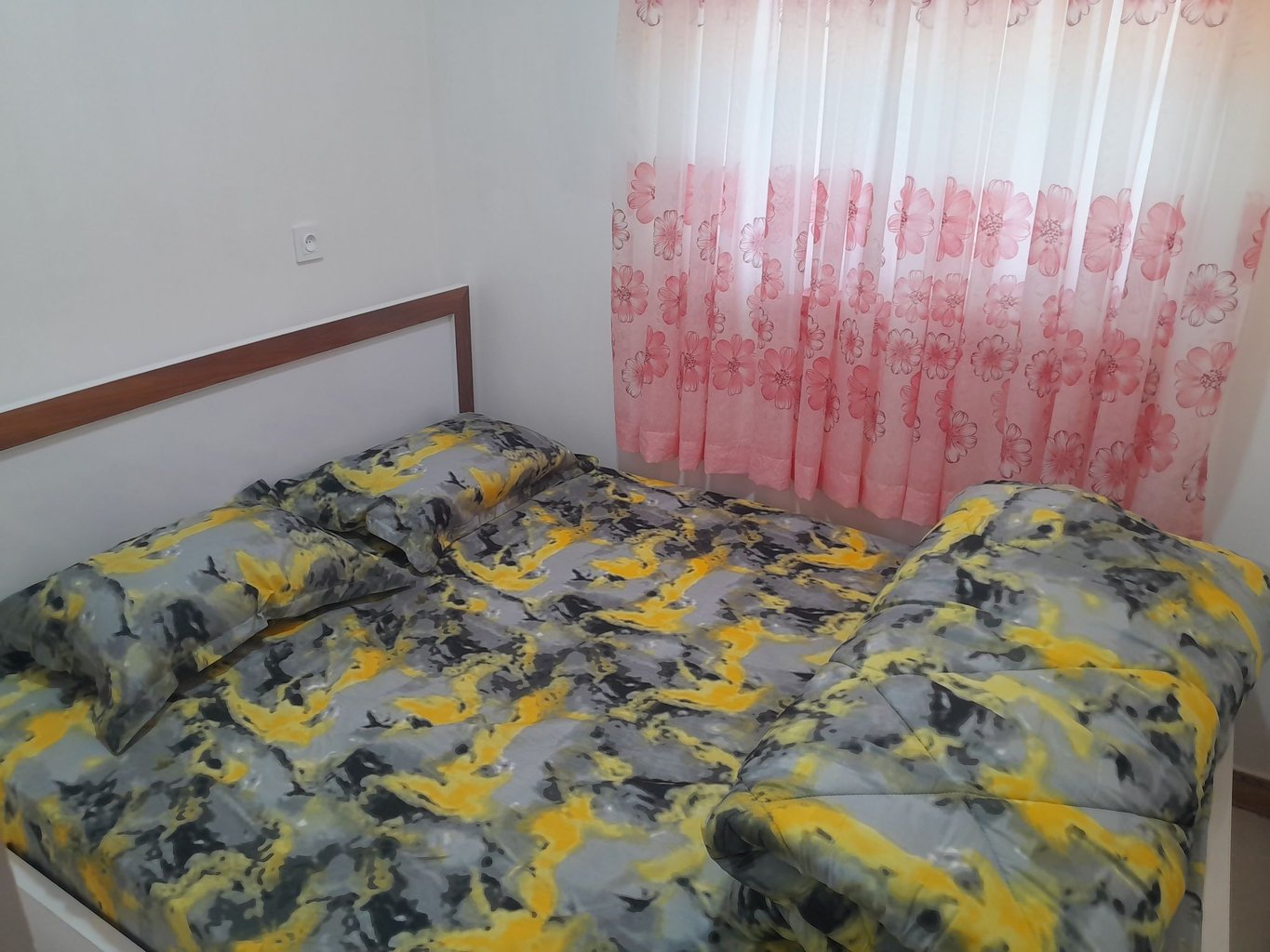 یک خوابه ققنوس