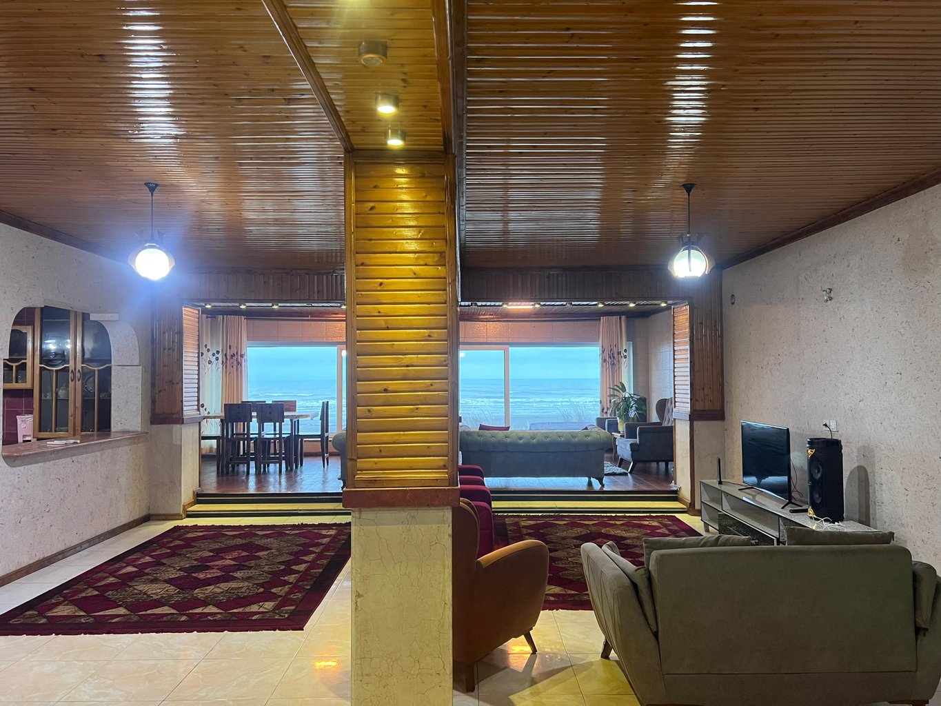 ویلا سه خوابه ساحلی نگین نور