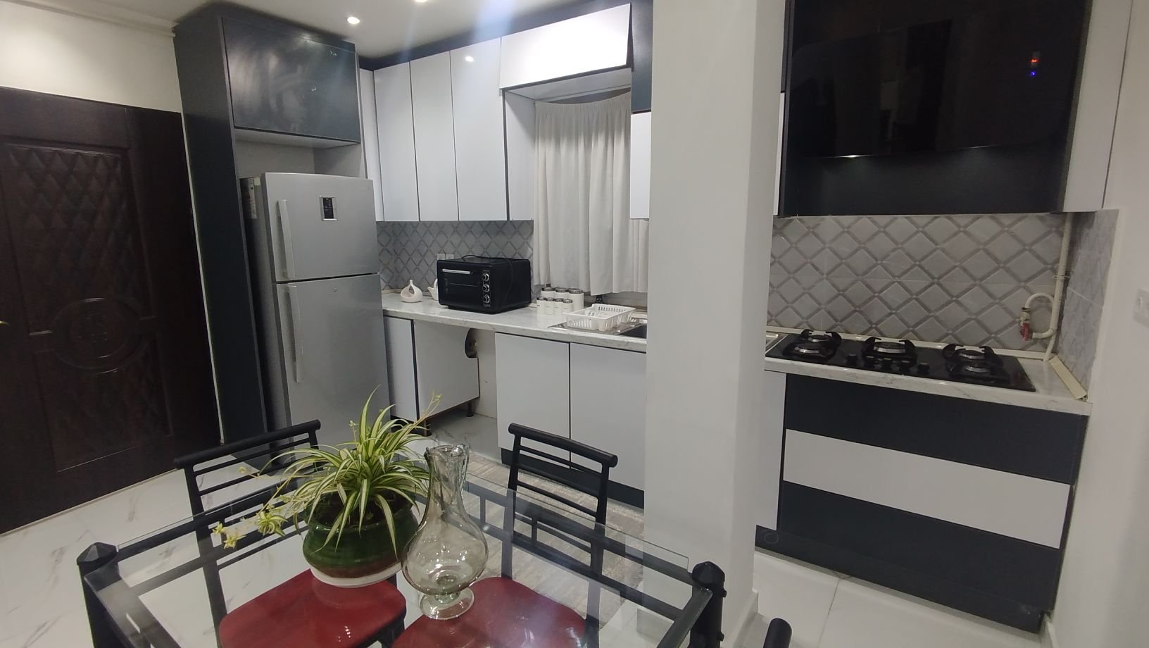 یک خوابه زنبق 4