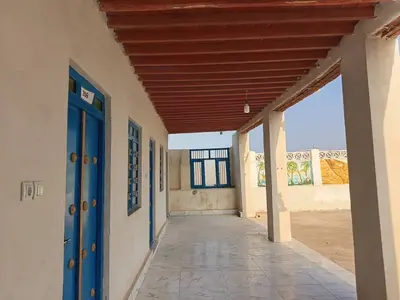 بومگردی لاور - واحد کُنار