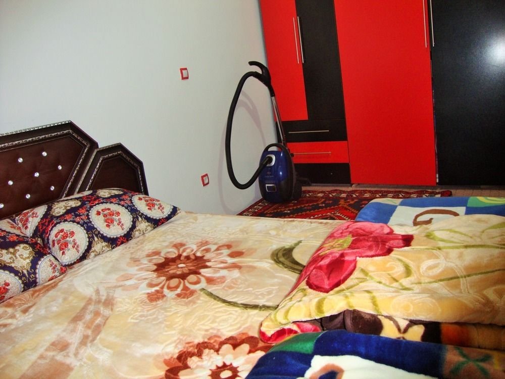 یک خوابه زمرّد ۲