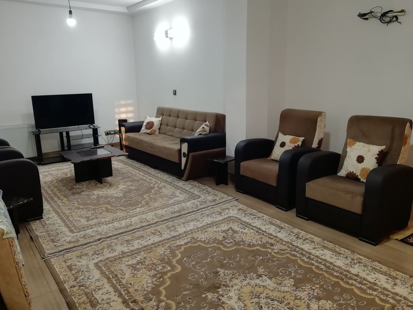 ویلا دوخوابه گل سفید