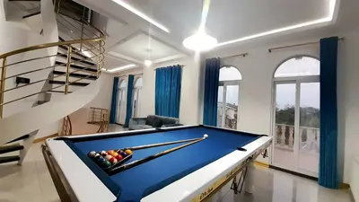 ویلا چهارخوابه تریپلکس استخردار کاخ