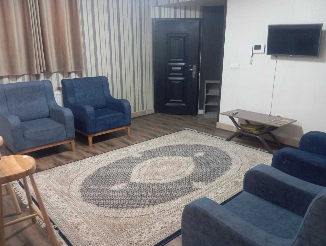 دوخوابه درفام واحد 104