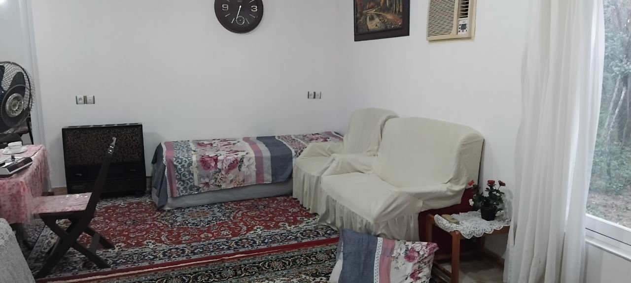 سوئیت یک خوابه سراوان گلدشت - سالن