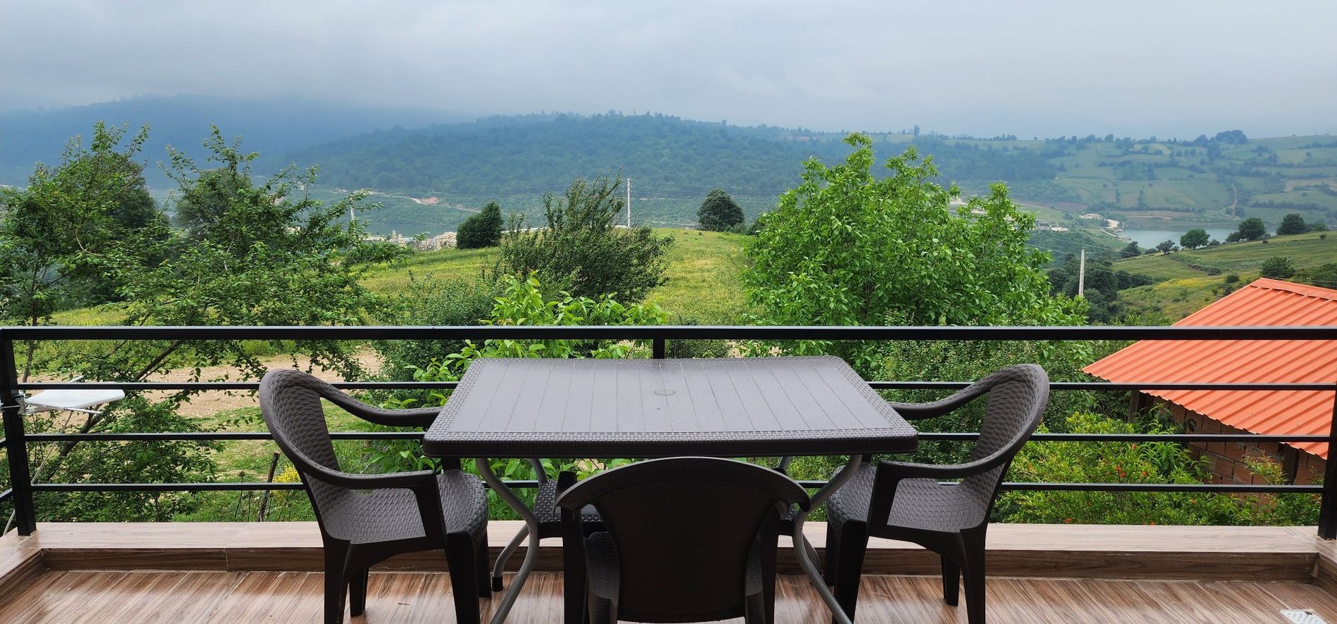 دوخوابه سوئیسی مهر